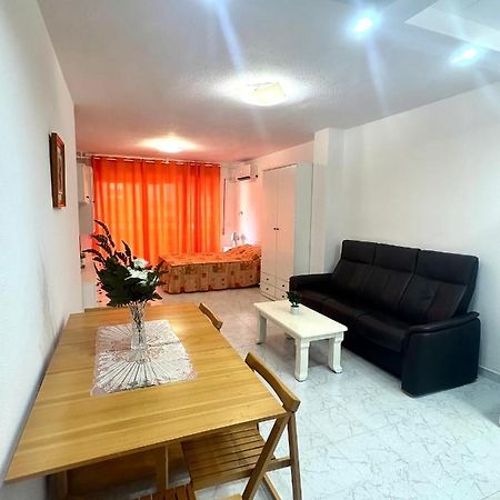 Estudio A 1 Minuto De La Playa Apartment Torrevieja Exterior photo